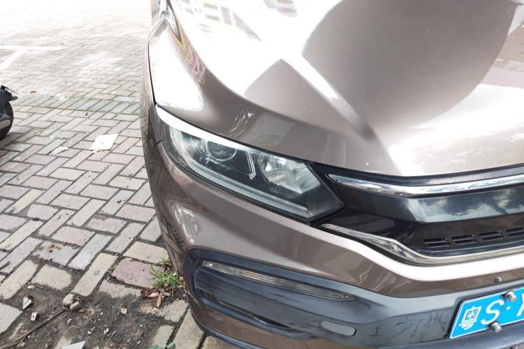 Used Honda XR-V 2015 1.8L EXi CVT Comfort Version Right Front Headlight