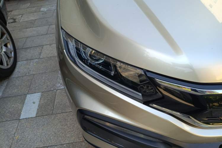 Used Honda XR-V 2015 1.8L VTi CVT Luxury Edition Right Front Headlight