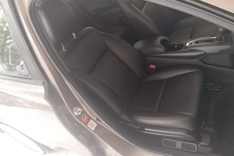 Used Honda XR-V 2015 1.5L LXi CVT Classic Edition Right Front Seat