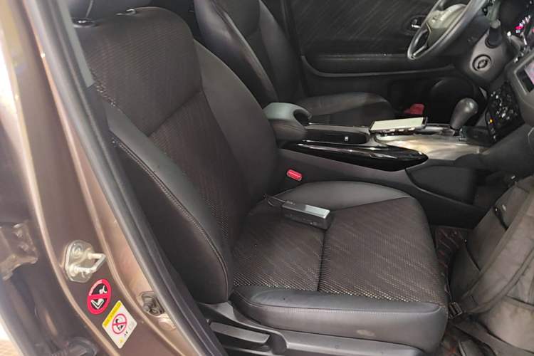 Used Honda XR-V 2015 1.8L EXi CVT Comfort Version Right Front Seat