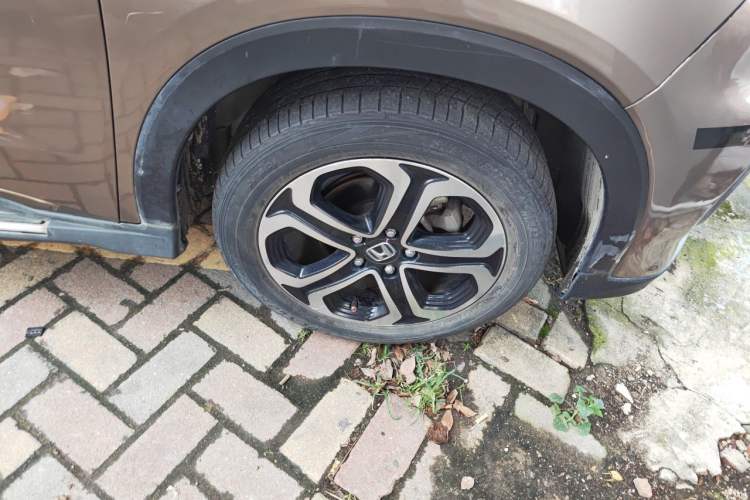 Used Honda XR-V 2015 1.8L EXi CVT Comfort Version Right Front Wheel Hub