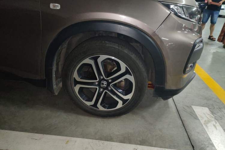 Used Honda XR-V 2015 1.8L EXi CVT Comfort Version Right Front Wheel Hub