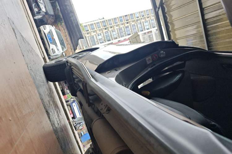 Used Honda XR-V 2015 1.8L VTi CVT Luxury Edition Right Side Sill