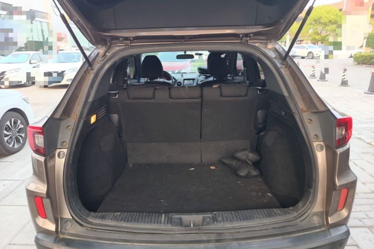 Used Honda XR-V 2015 1.5L LXi CVT Classic Edition Trunk