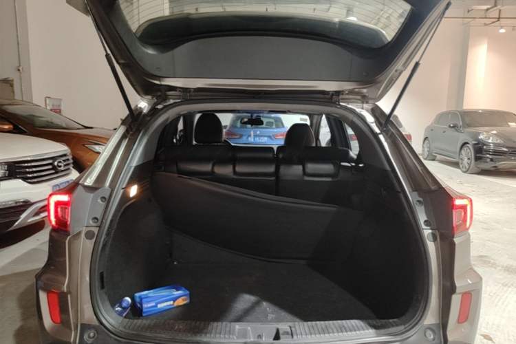 Used Honda XR-V 2015 1.8L EXi CVT Comfort Version Trunk