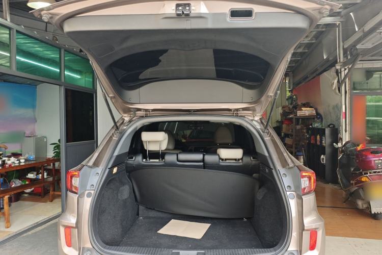 Used Honda XR-V 2015 1.8L VTi CVT Luxury Edition Trunk