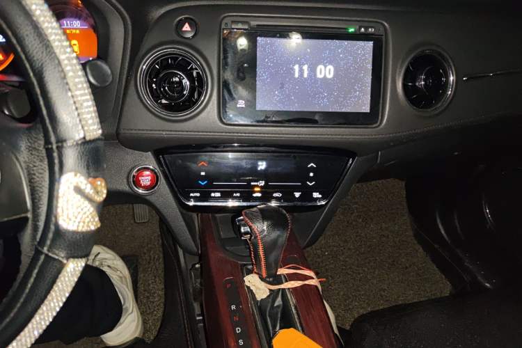 Used Honda XR-V 2015 1.8L VTi CVT Luxury Edition Audio And AC Panel