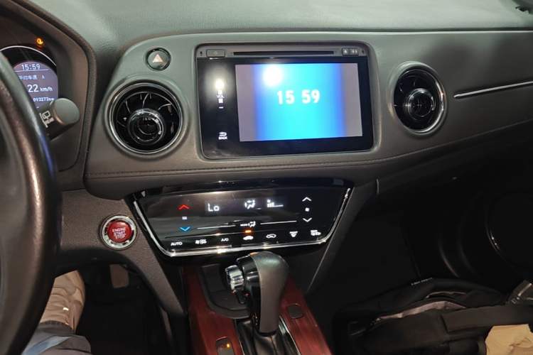 Used Honda XR-V 2015 1.8L VTi CVT Luxury Edition Audio And AC Panel