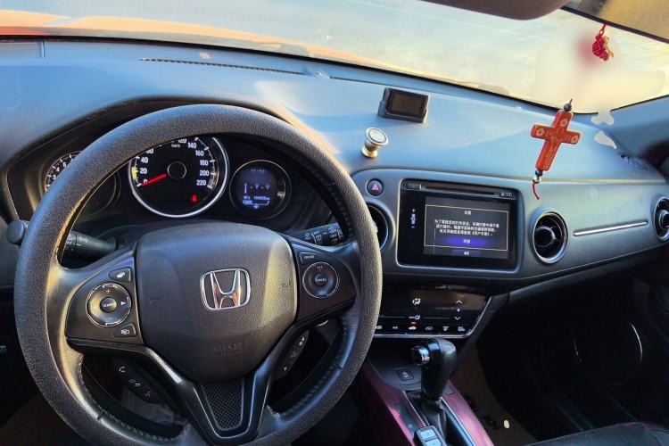 Used Honda XR-V 2015 1.8L VTi CVT Luxury Edition Center Console