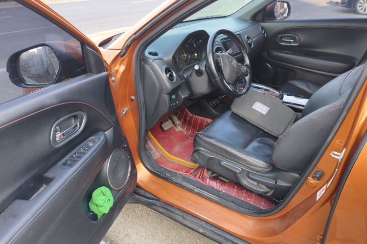 Used Honda XR-V 2015 1.8L VTi CVT Luxury Edition Driver Seat