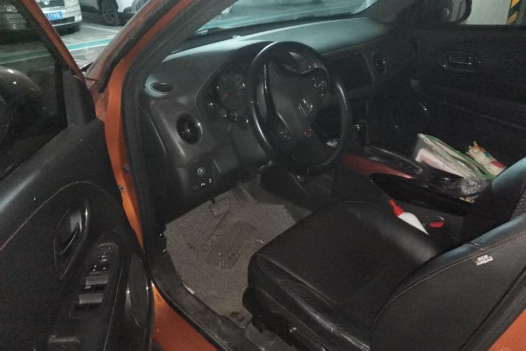 Used Honda XR-V 2015 1.8L VTi CVT Luxury Edition Driver Seat