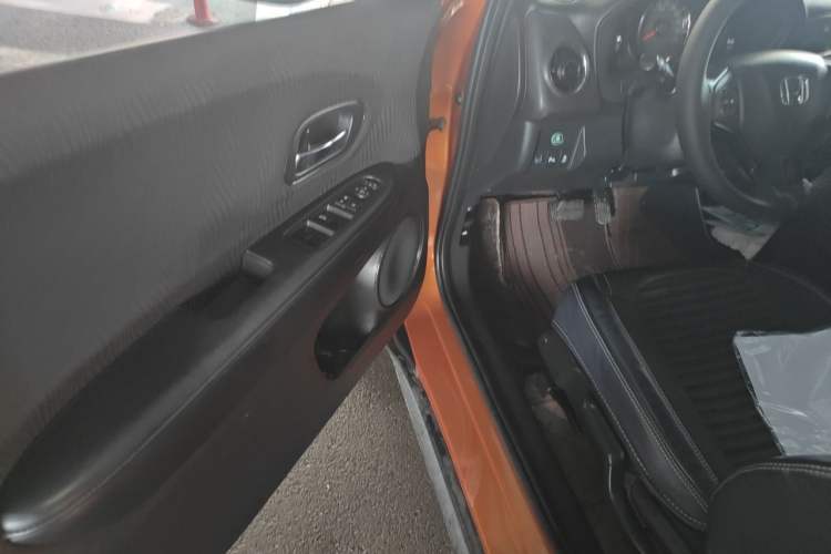 Used Honda XR-V 2015 1.5L LXi CVT Classic Edition Driver Seat