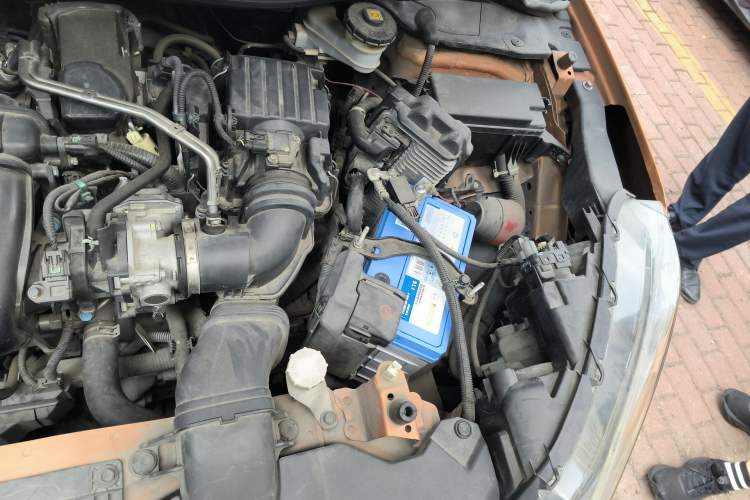 Used Honda XR-V 2015 1.5L LXi CVT Classic Edition Engine Bay Left