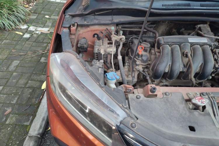 Used Honda XR-V 2015 1.5L LXi CVT Classic Edition Engine Bay Right