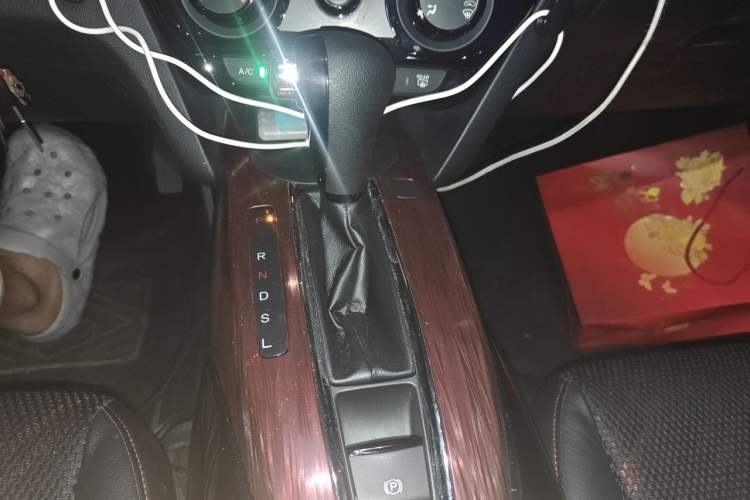 Used Honda XR-V 2015 1.8L EXi CVT Comfort Version Gear Lever