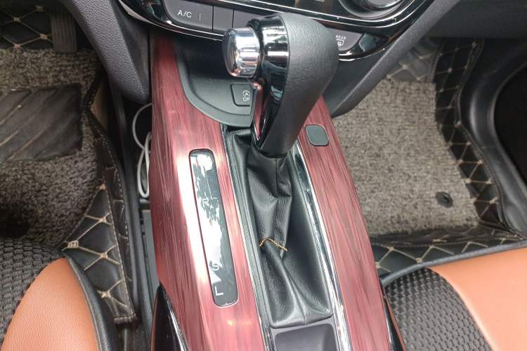 Used Honda XR-V 2015 1.8L EXi CVT Comfort Version Gear Lever