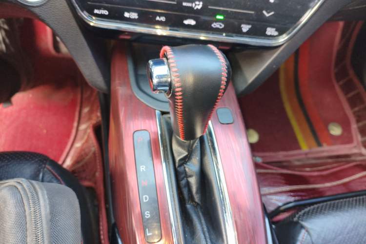 Used Honda XR-V 2015 1.8L VTi CVT Luxury Edition Gear Lever