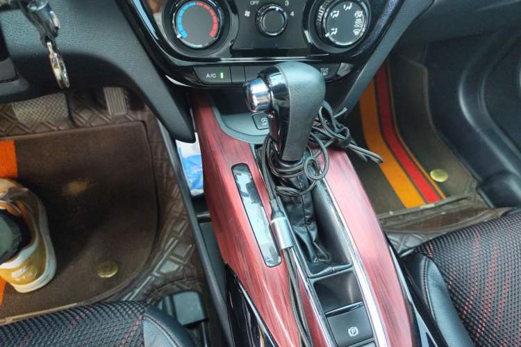 Used Honda XR-V 2015 1.8L EXi CVT Comfort Version Gear Lever