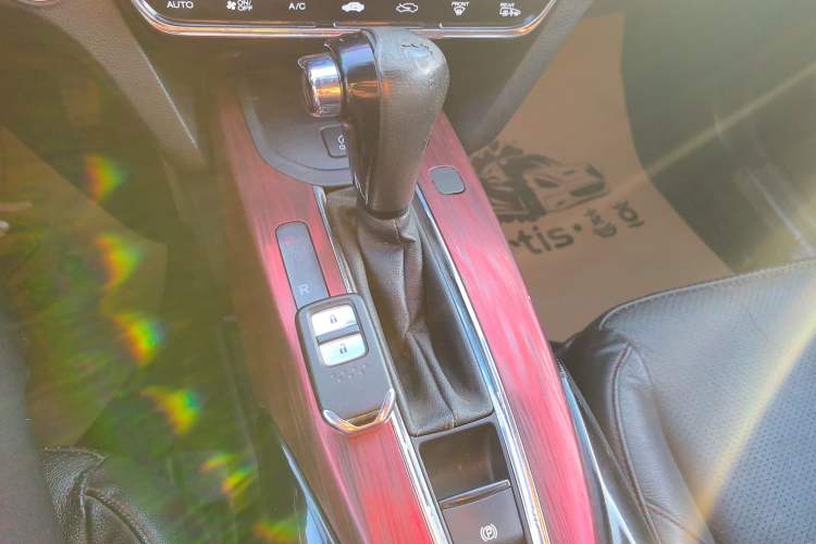 Used Honda XR-V 2015 1.8L VTi CVT Luxury Edition Gear Lever