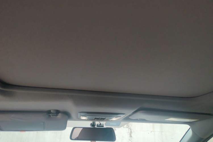 Used Honda XR-V 2015 1.8L EXi CVT Comfort Version Headliner