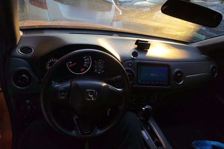 Used Honda XR-V 2015 1.5L LXi CVT Classic Edition Interior 2