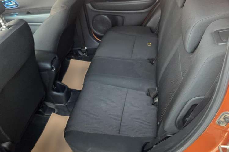 Used Honda XR-V 2015 1.5L LXi CVT Classic Edition Interior 3