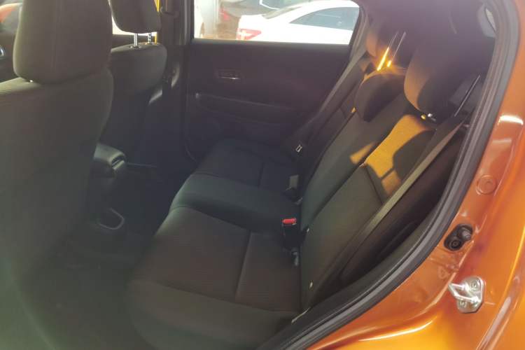 Used Honda XR-V 2015 1.5L LXi CVT Classic Edition Interior 4