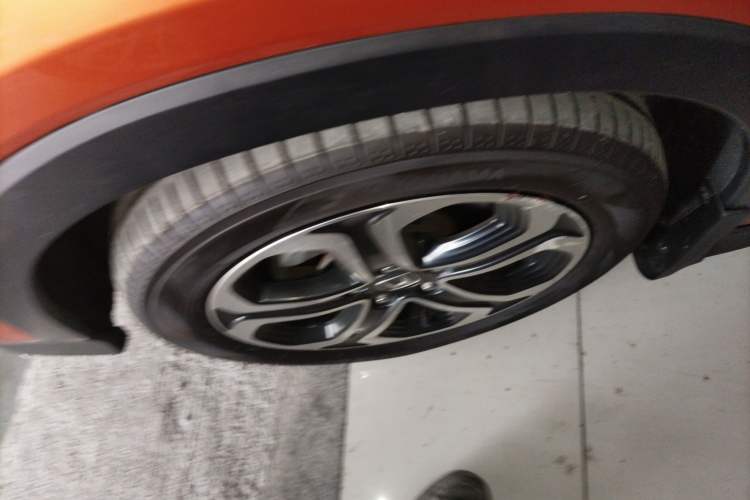 Used Honda XR-V 2015 1.8L EXi CVT Comfort Version Left Front Wheel Hub