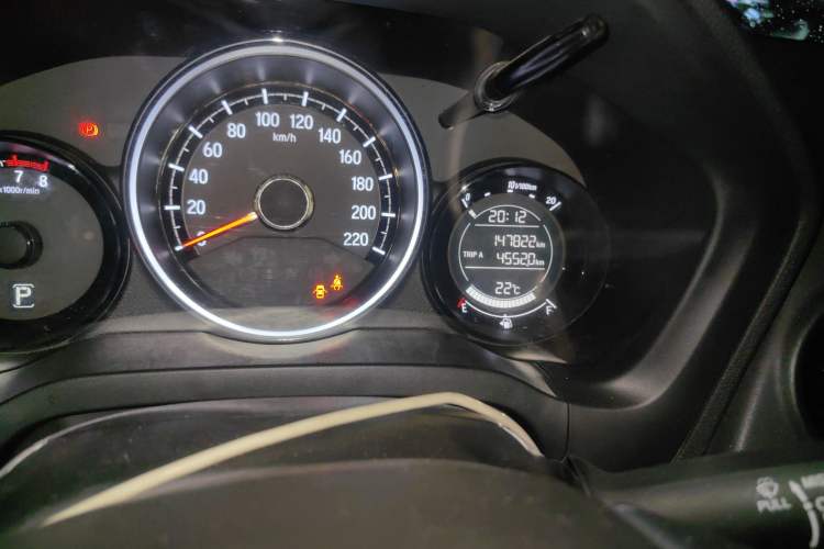 Used Honda XR-V 2015 1.8L EXi CVT Comfort Version Odometer Close Up