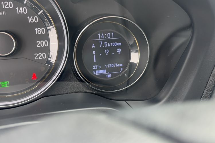 Used Honda XR-V 2015 1.8L VTi CVT Luxury Edition Odometer Close Up