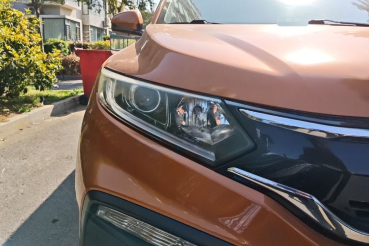 Used Honda XR-V 2015 1.8L EXi CVT Comfort Version Right Front Headlight