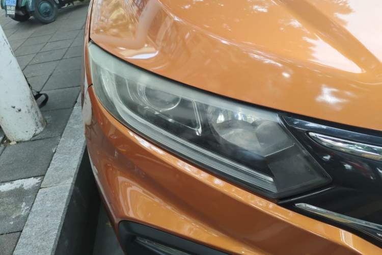 Used Honda XR-V 2015 1.8L EXi CVT Comfort Version Right Front Headlight