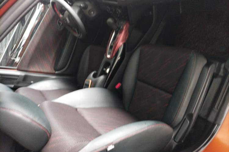 Used Honda XR-V 2015 1.8L EXi CVT Comfort Version Right Front Seat