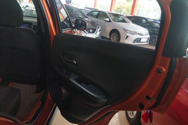 Used Honda XR-V 2015 1.5L LXi CVT Classic Edition Right Rear Door Interior