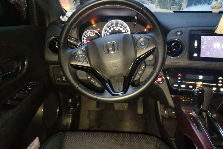 Used Honda XR-V 2015 1.8L VTi CVT Luxury Edition Steering Wheel