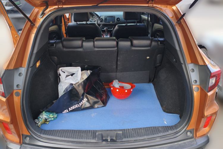 Used Honda XR-V 2015 1.8L VTi CVT Luxury Edition Trunk