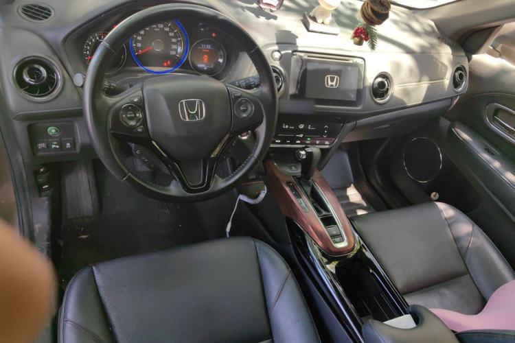Used Honda XR-V 2015 1.8L VTi CVT Luxury Edition Center Console