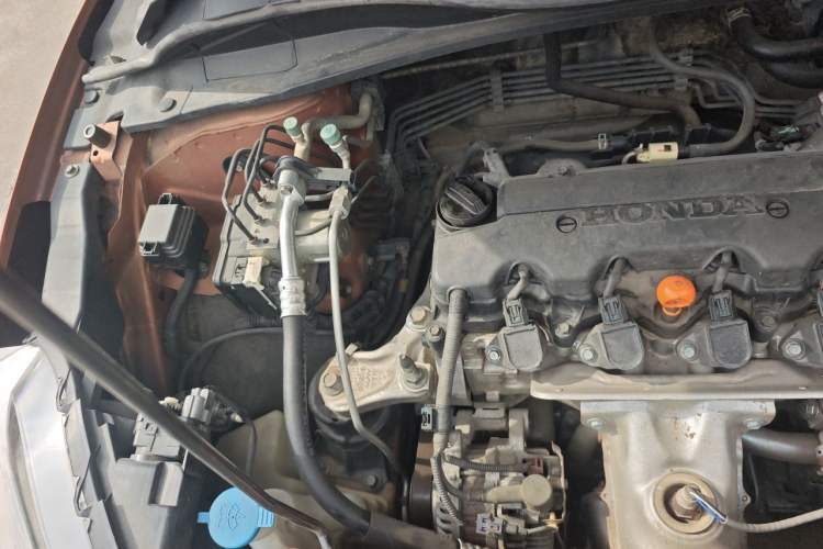 Used Honda XR-V 2015 1.8L VTi CVT Luxury Edition Engine Bay Right