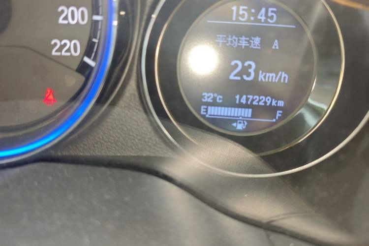 Used Honda XR-V 2015 1.8L VTi CVT Luxury Edition Odometer Close Up