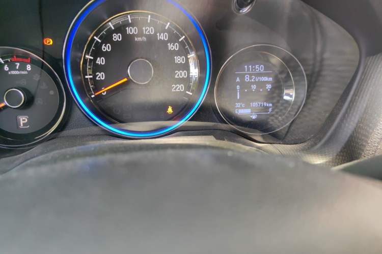 Used Honda XR-V 2015 1.8L VTi CVT Luxury Edition Odometer Close Up