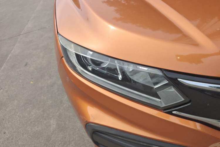 Used Honda XR-V 2015 1.8L VTi CVT Luxury Edition Right Front Headlight