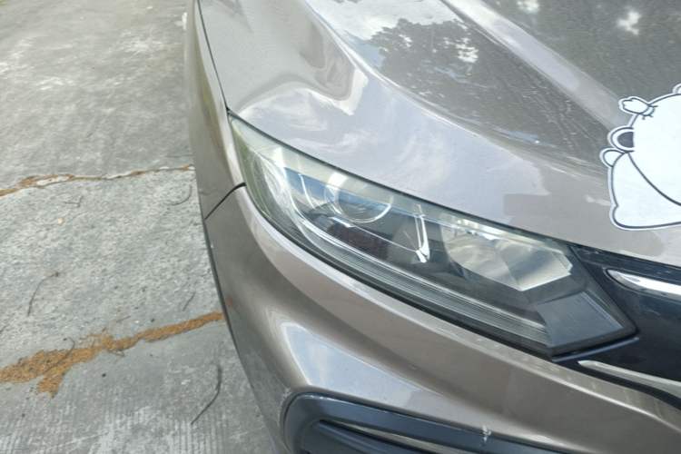 Used Honda XR-V 2015 1.8L EXi CVT Comfort Version Right Front Headlight
