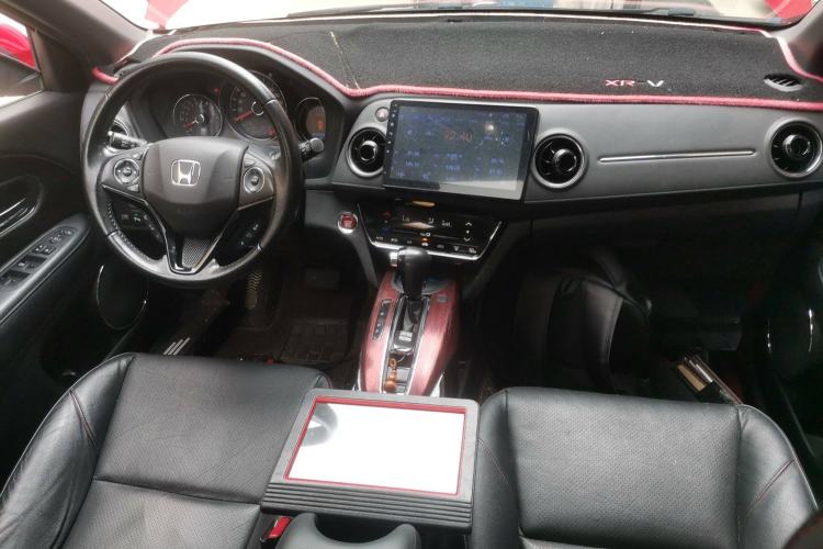 Used Honda XR-V 2015 1.8L VTi CVT Luxury Edition Center Console