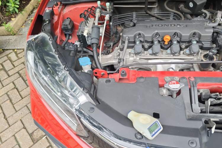 Used Honda XR-V 2015 1.8L EXi CVT Comfort Version Engine Bay Right