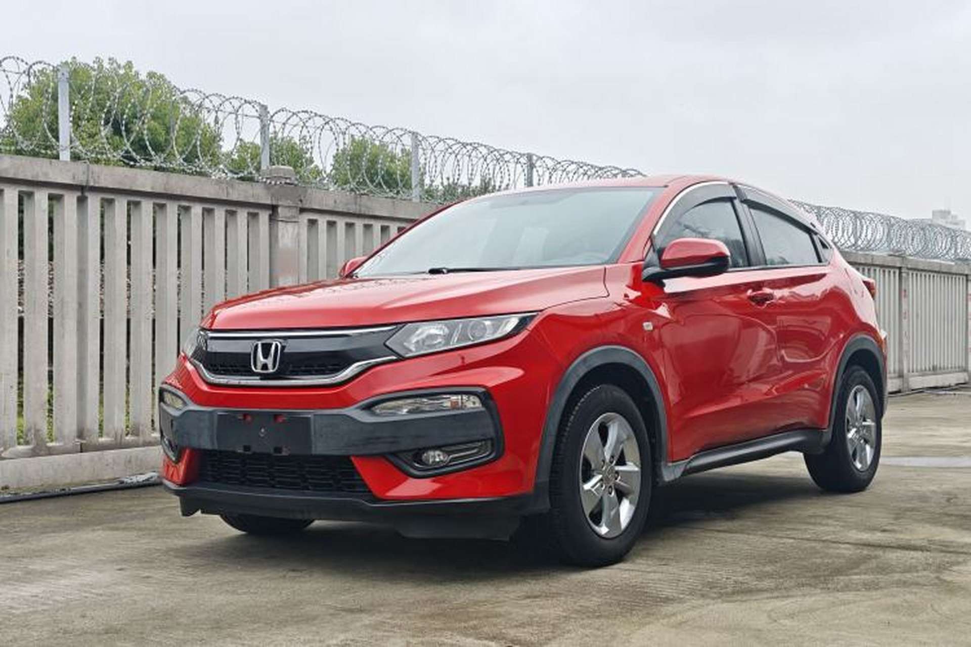 Used Honda XR-V 2015 1.5L LXi CVT Classic Edition Front Left 45 Deg