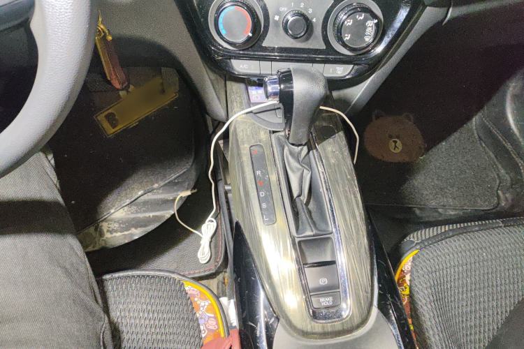 Used Honda XR-V 2015 1.8L EXi CVT Comfort Version Gear Lever