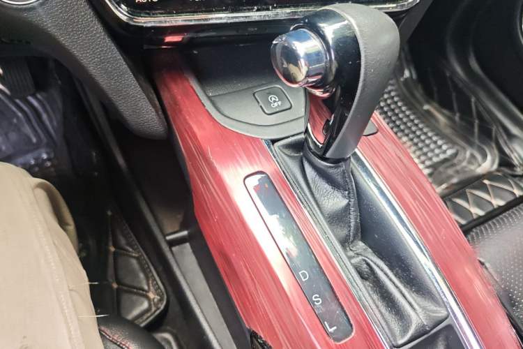 Used Honda XR-V 2015 1.8L VTi CVT Luxury Edition Gear Lever