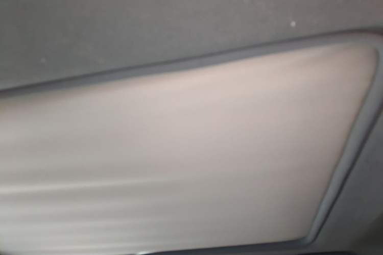 Used Honda XR-V 2015 1.8L EXi CVT Comfort Version Headliner
