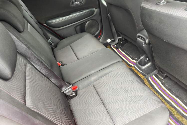 Used Honda XR-V 2015 1.5L LXi CVT Classic Edition Interior 10