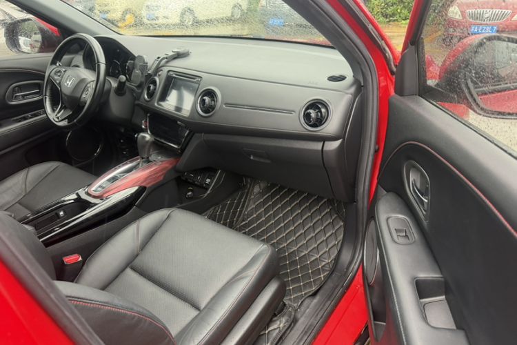 Used Honda XR-V 2015 1.8L VTi CVT Luxury Edition Interior 2